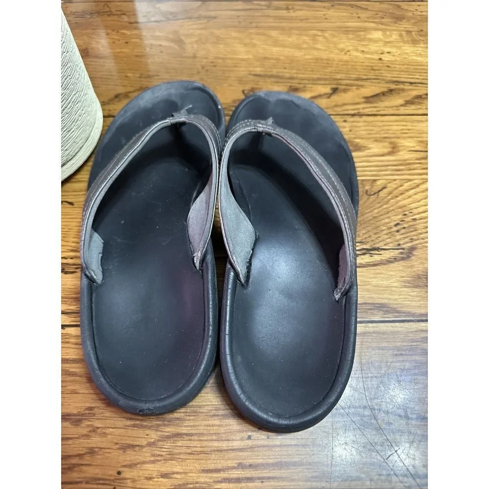 Olukai Size 6.5 M Silver Flip Flop Leather Men Shoes